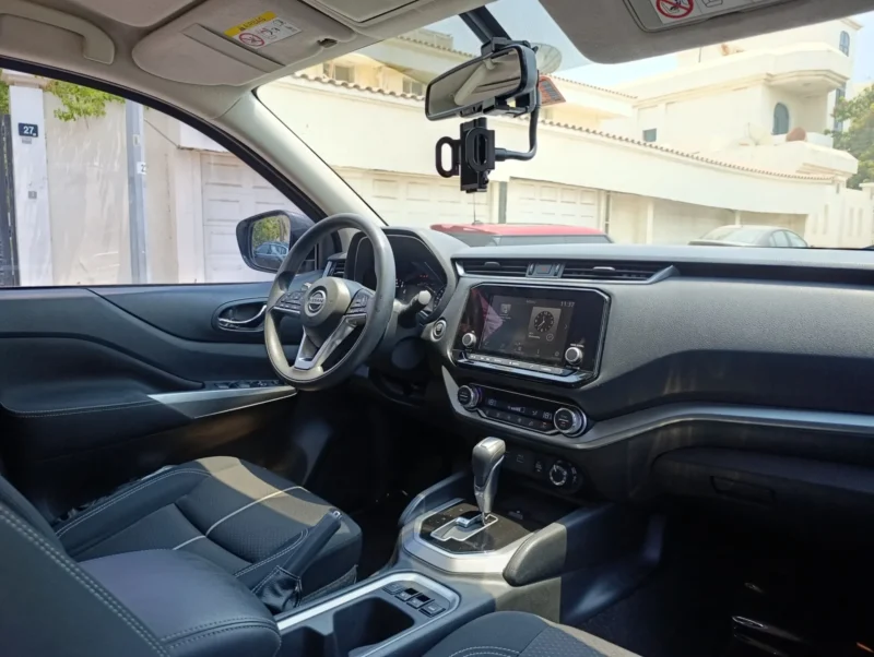 Nissanxterrarentaldubaibyproxinterior