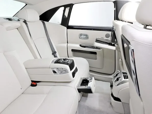 RollsRoyceGhostbackseats