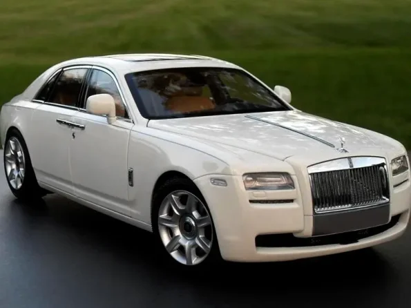 RollsRoyceGhostfrontview