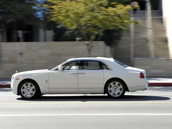 RollsRoyceGhostsideview