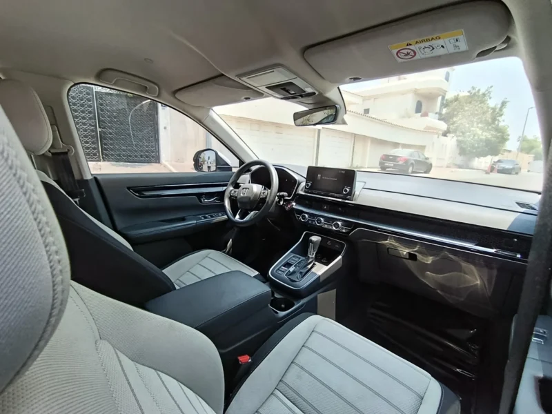 Hondacrvrentaldubaibyproxluxurydashboard