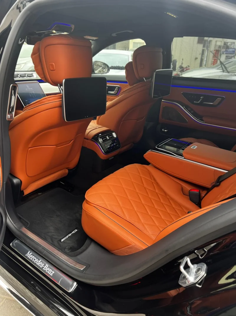 Mercedess500backseatviews