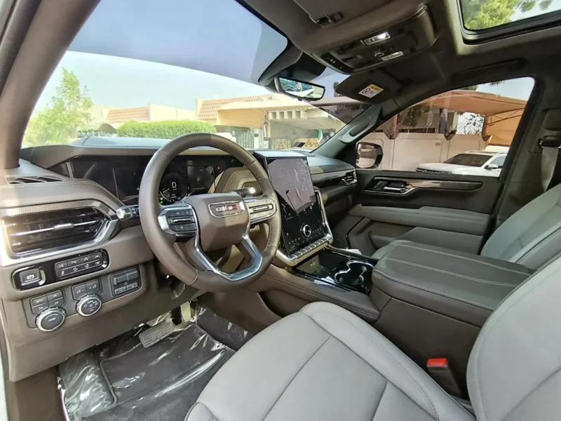Gmcyukonelevationrentaldubaibyproxluxuryfrontseatsview