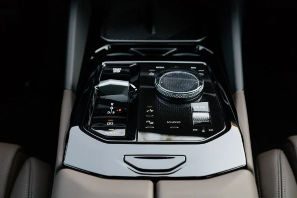 Bmw520cupholder