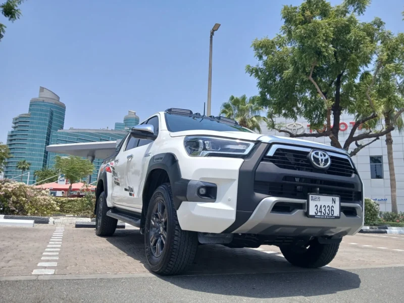 Toyotahiluxrentaldubaibyproxluxuryrentalsside min