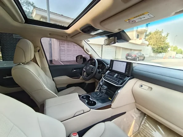 Landcruisergxrrentaldubaibyproxluxurydashboardsunroof