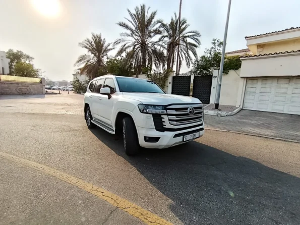 Landcruisergxrrentaldubaibyproxluxuryfsv