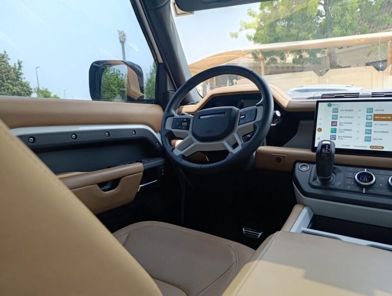 Landroverdefenderrentaldubaibyproxluxuryrentalnewdrv