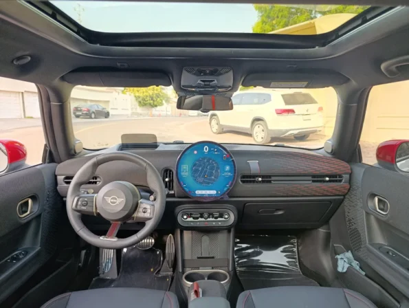 Minicooperrentaldubaibyproxluxurydbv