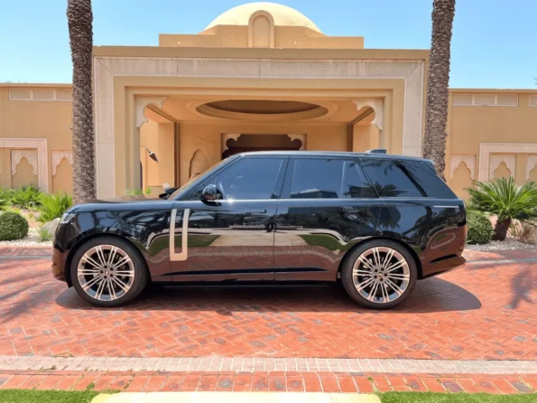 Rangerovervogueblackrentaldubaibyproxluxurys